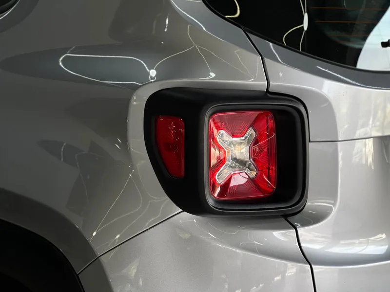 Jeep Renegade Prata