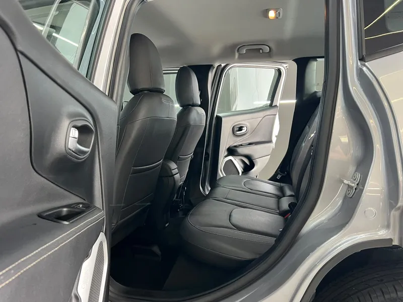 Jeep Renegade Prata