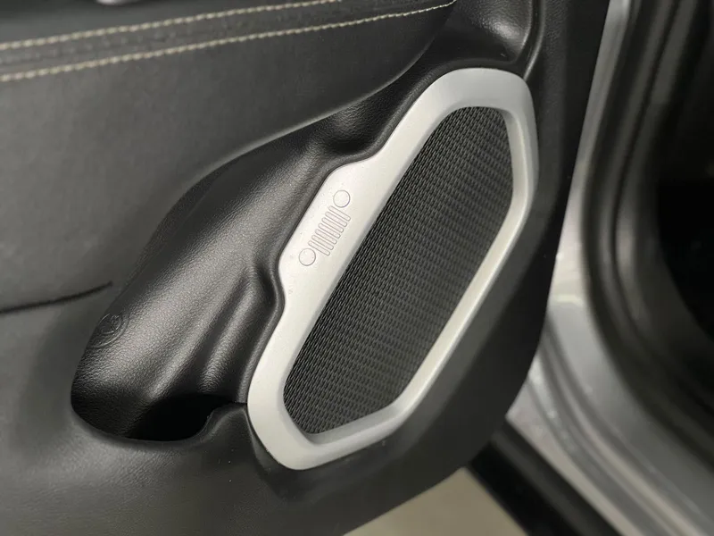Jeep Renegade Prata