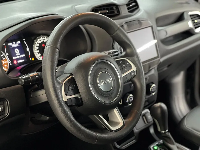 Jeep Renegade Prata