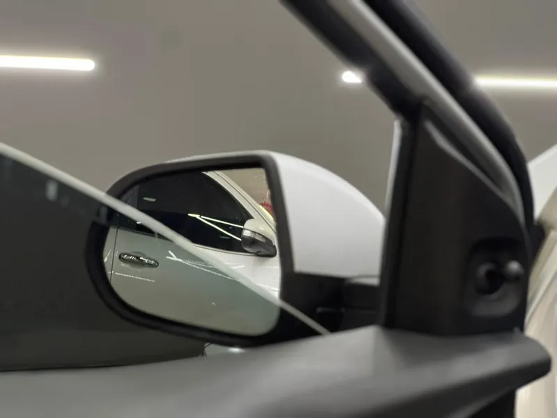 Chevrolet Onix Prata