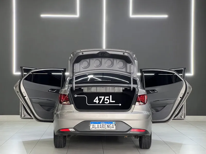 Hyundai HB20S Prata