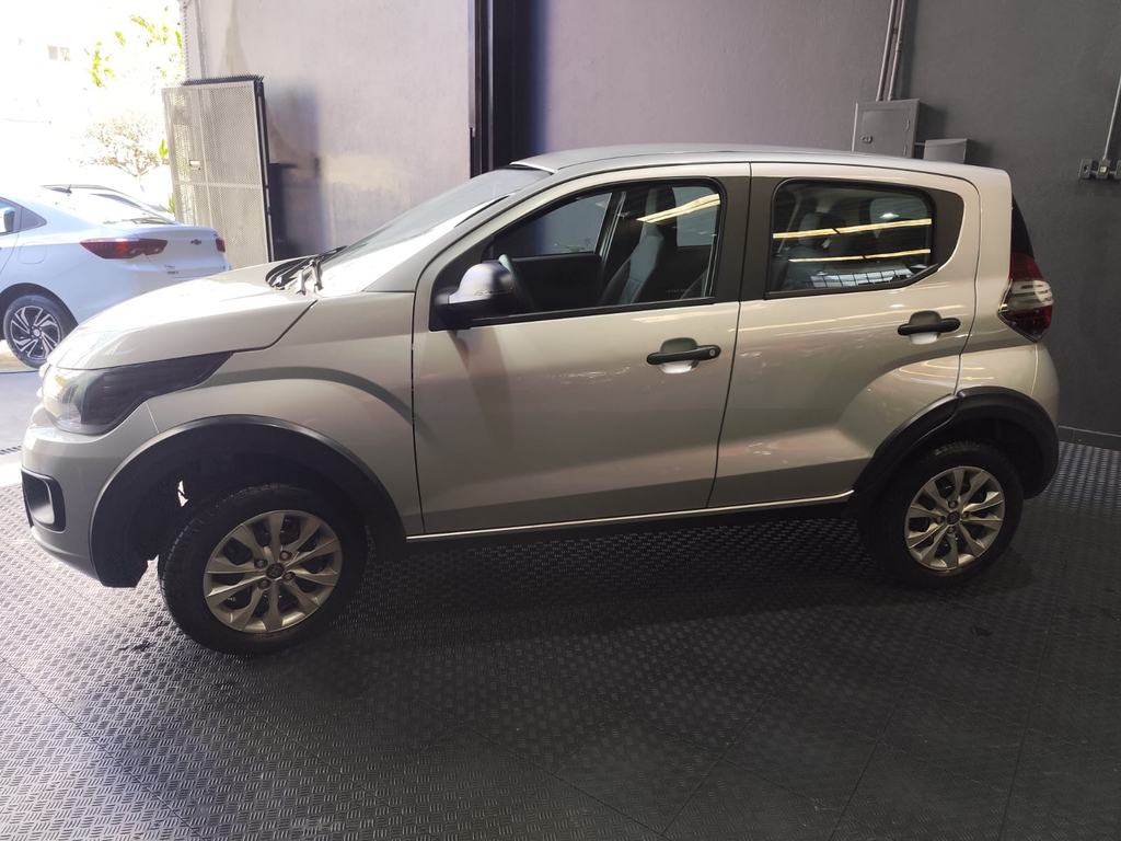 Fiat Mobi Prata