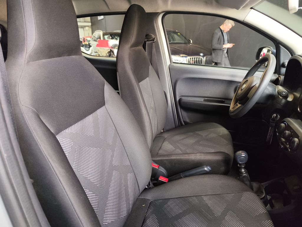 Fiat Mobi Prata