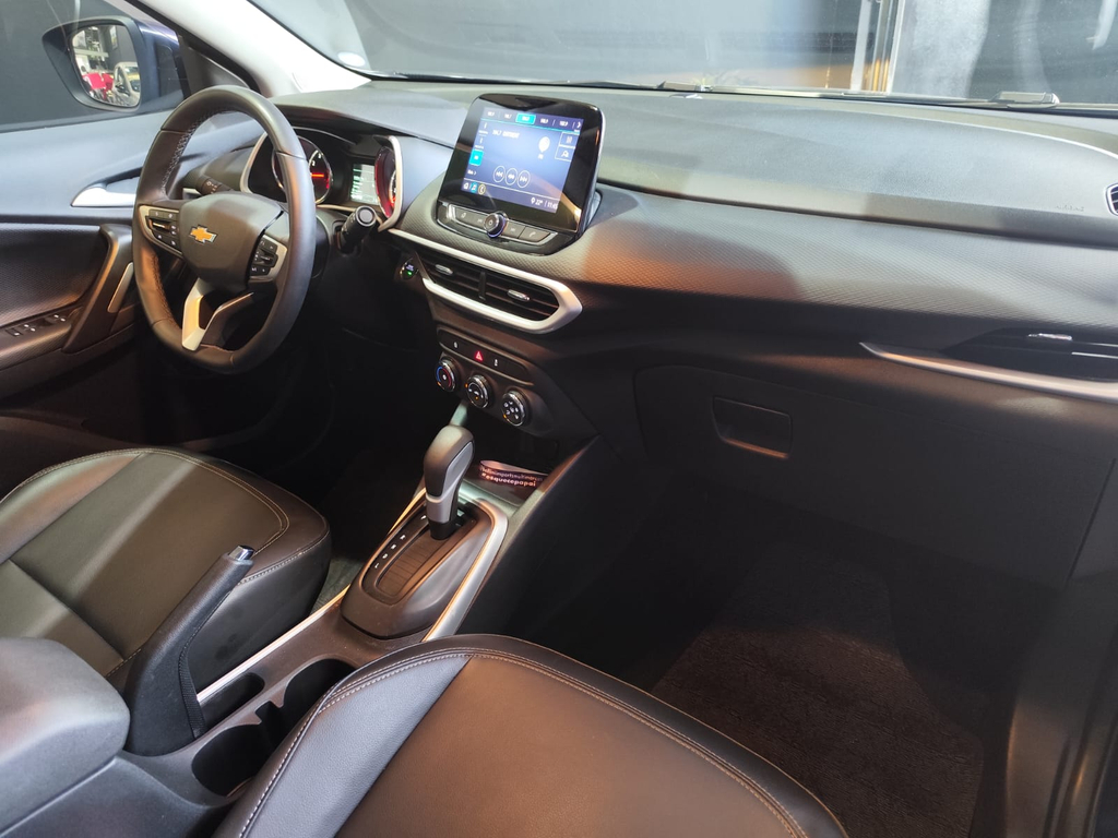 Chevrolet Tracker Cinza