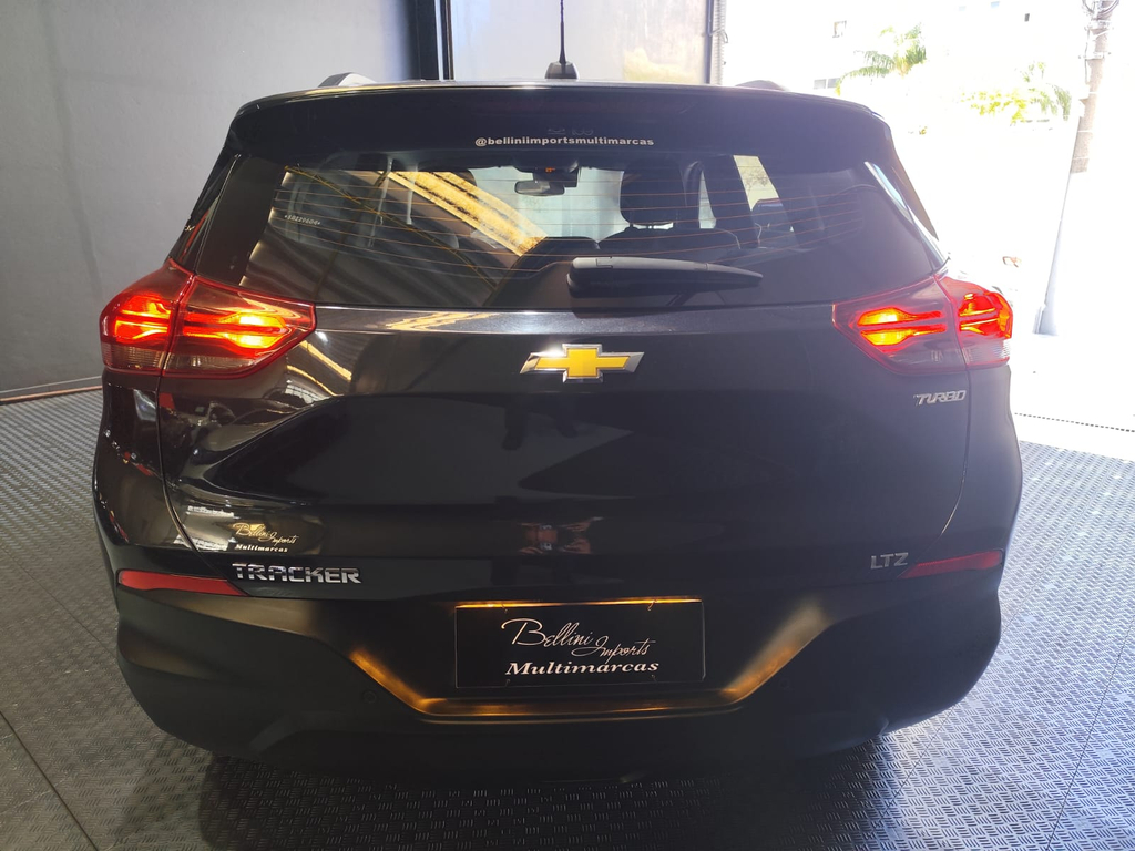 Chevrolet Tracker Cinza