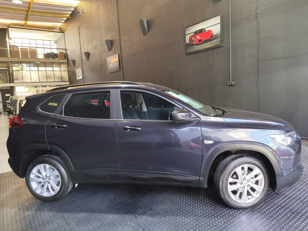 Chevrolet Tracker Cinza