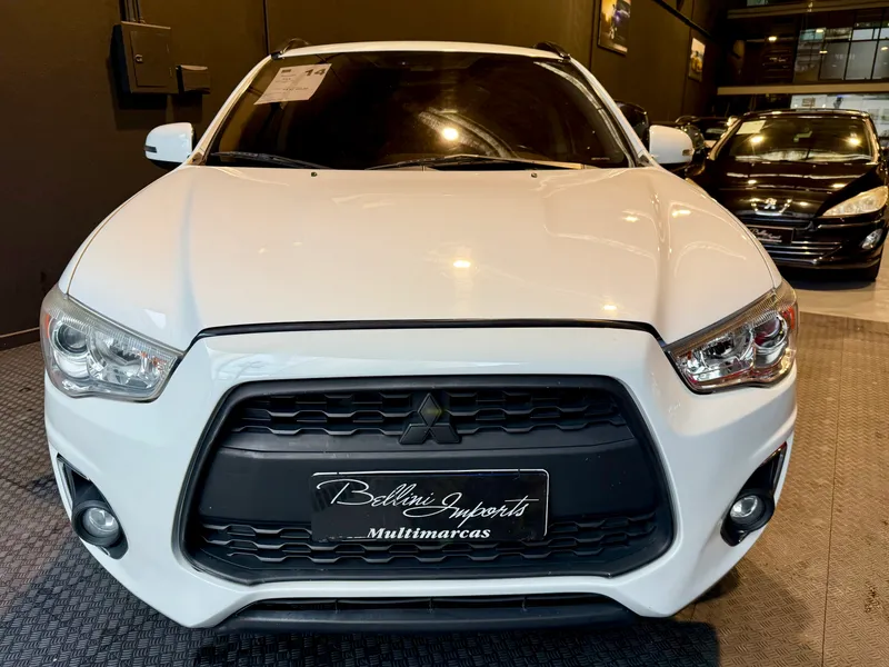 Mitsubishi ASX Preto