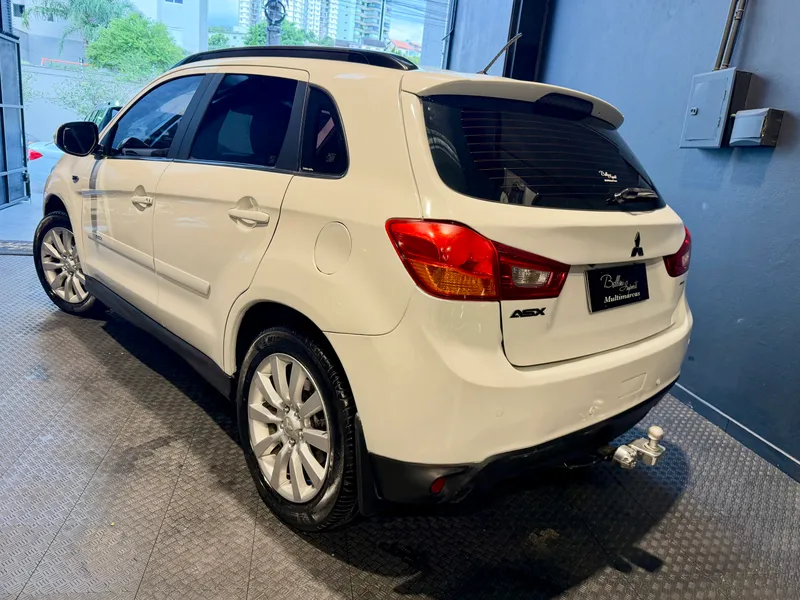 Mitsubishi ASX Preto