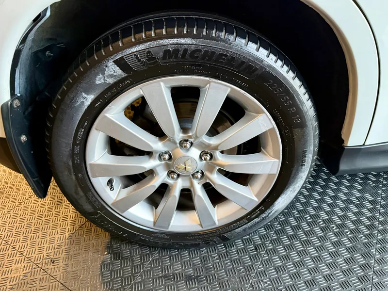 Mitsubishi ASX Preto