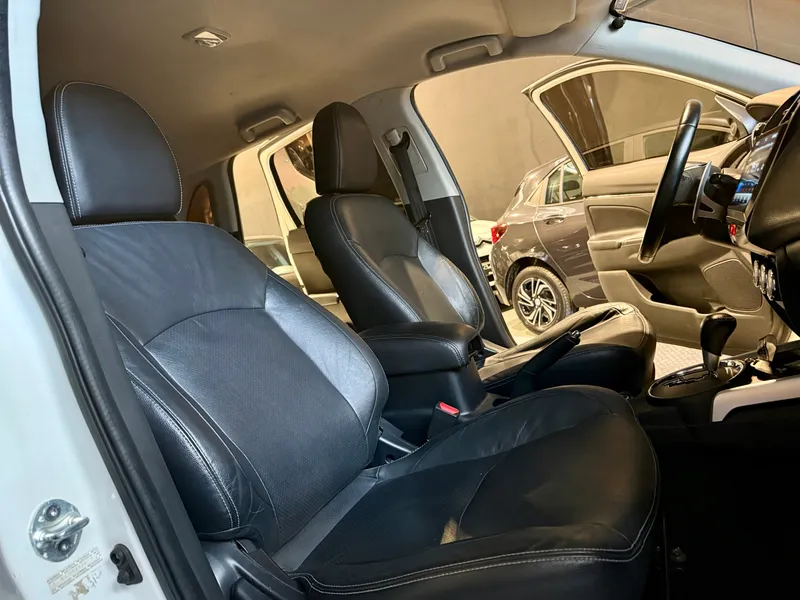 Mitsubishi ASX Preto