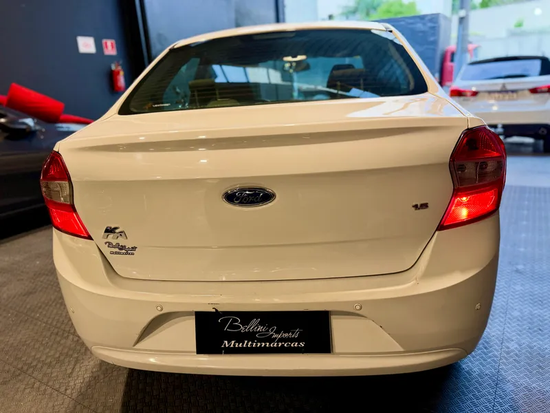 Ford Ka Sedan Branco