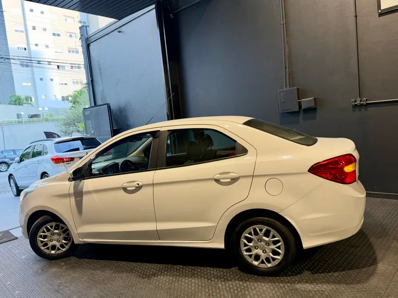 Ford Ka Sedan Branco