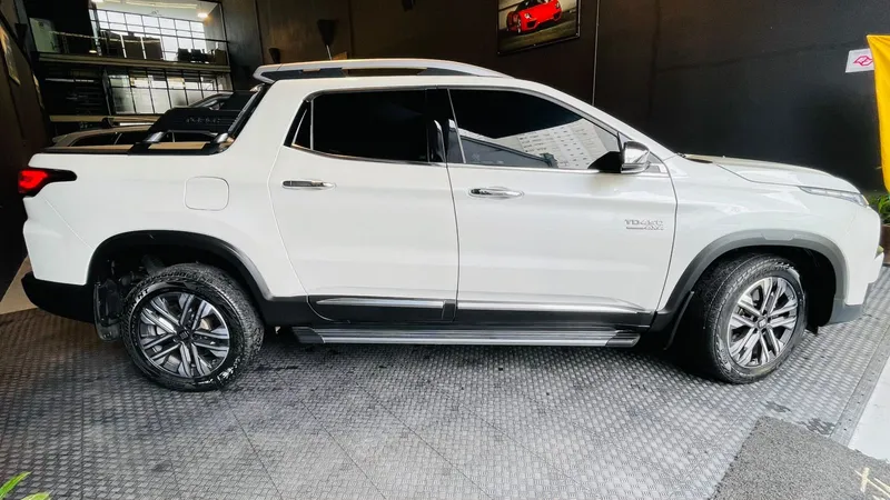 Fiat Toro Branco