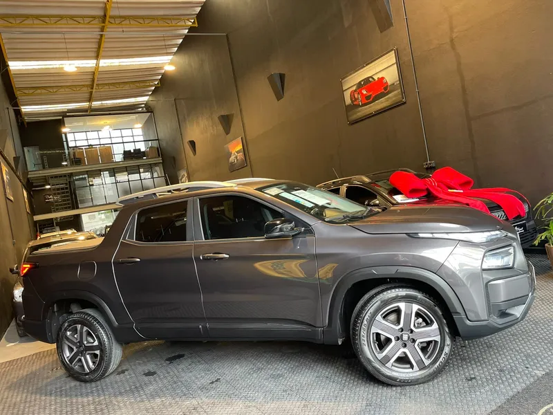 Fiat Toro Cinza