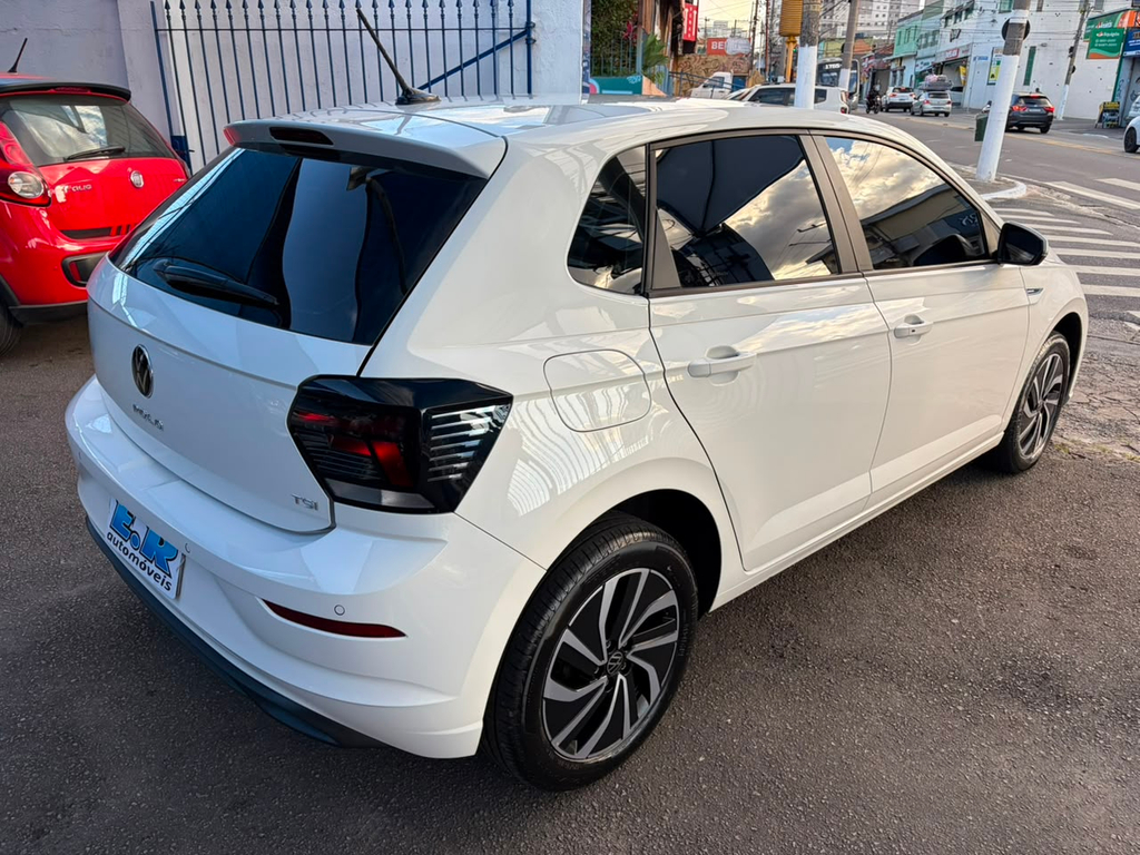 Volkswagen Polo Branco