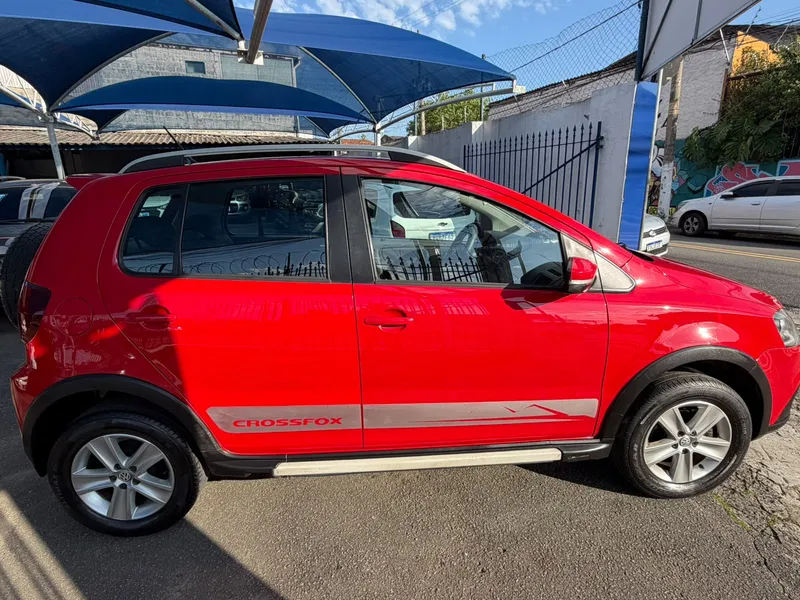 Volkswagen CrossFox Vermelho