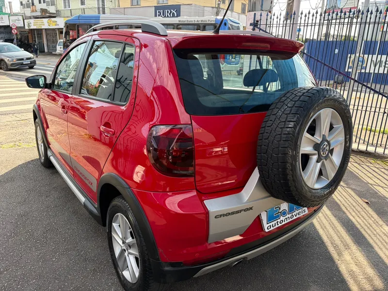 Volkswagen CrossFox Vermelho