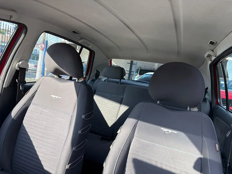 Volkswagen CrossFox Vermelho