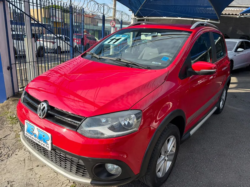 Volkswagen CrossFox Vermelho