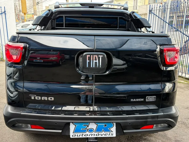 Fiat Toro Preto