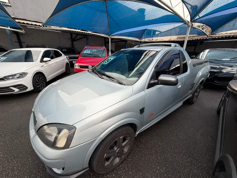 Chevrolet Montana Prata
