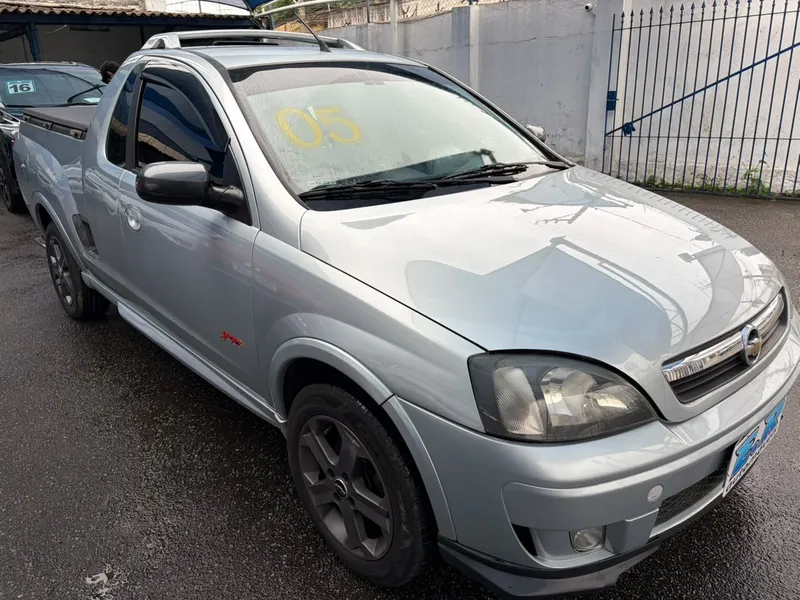 Chevrolet Montana Prata