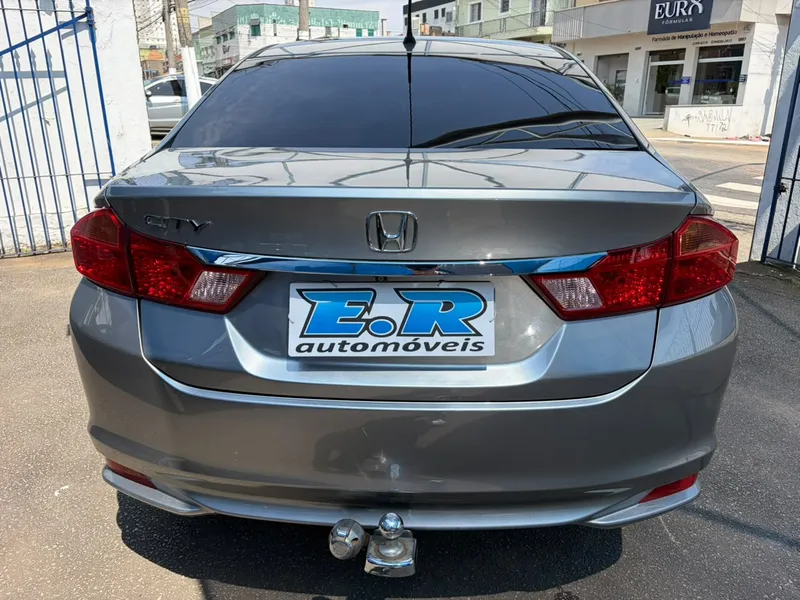 Honda City Cinza