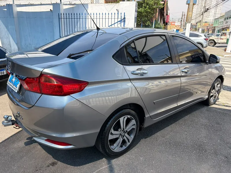 Honda City Cinza