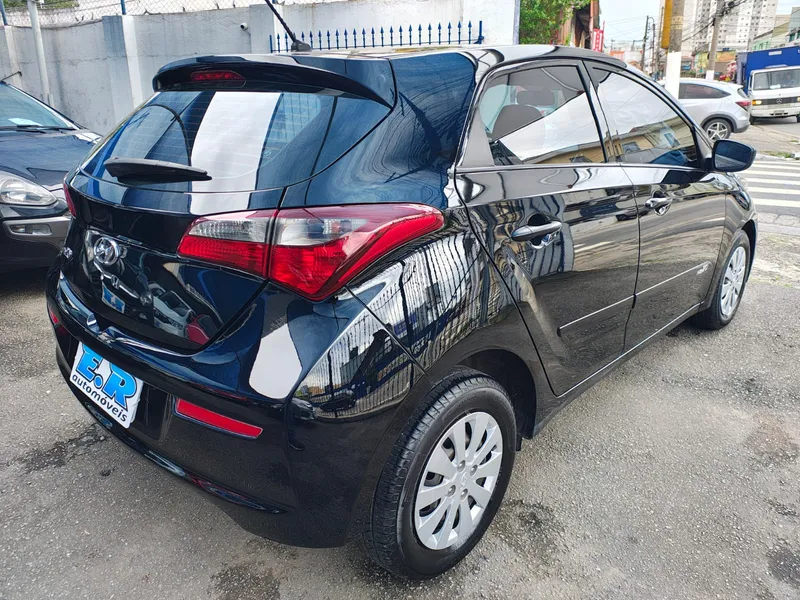 Hyundai HB20 Preto