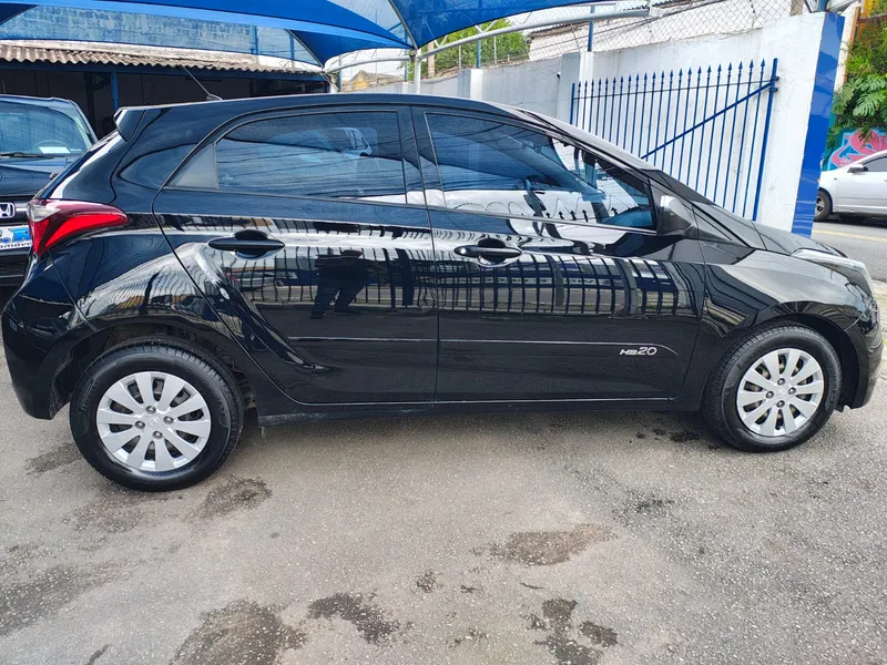 Hyundai HB20 Preto