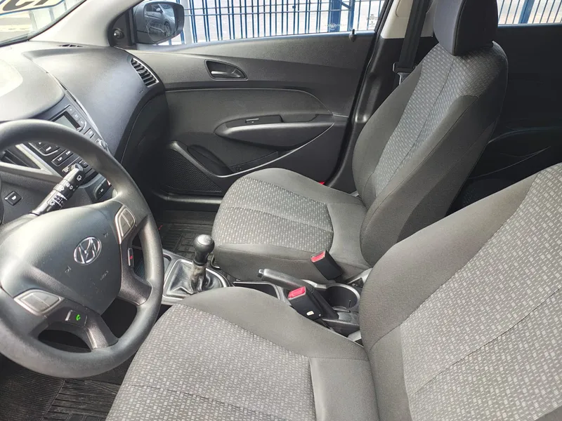 Hyundai HB20 Preto