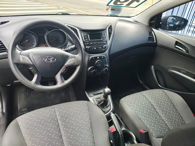 Hyundai HB20 Preto