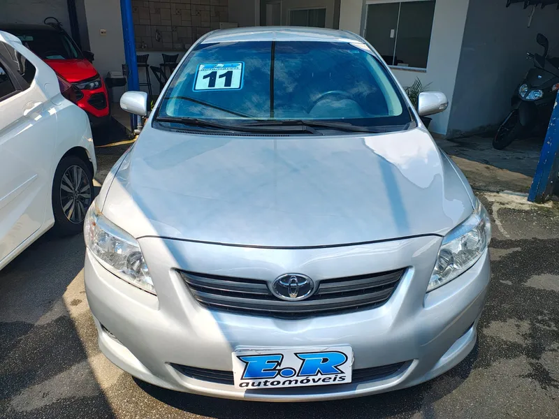 Toyota Corolla Prata