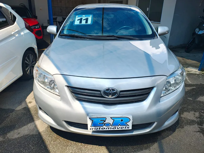 Toyota Corolla Prata