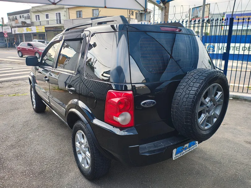 Ford EcoSport Preto