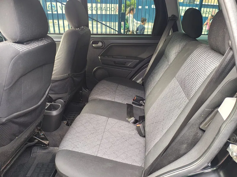Ford EcoSport Preto