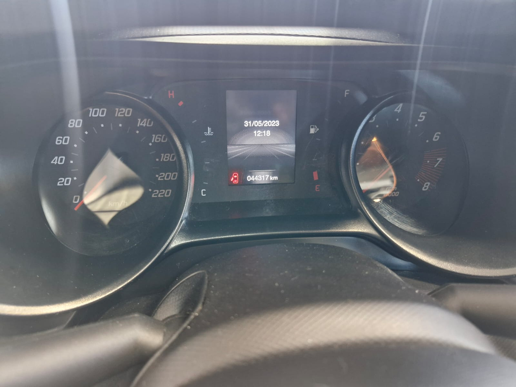 Fiat Argo Prata