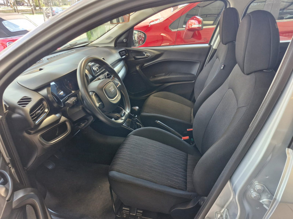 Fiat Argo Prata