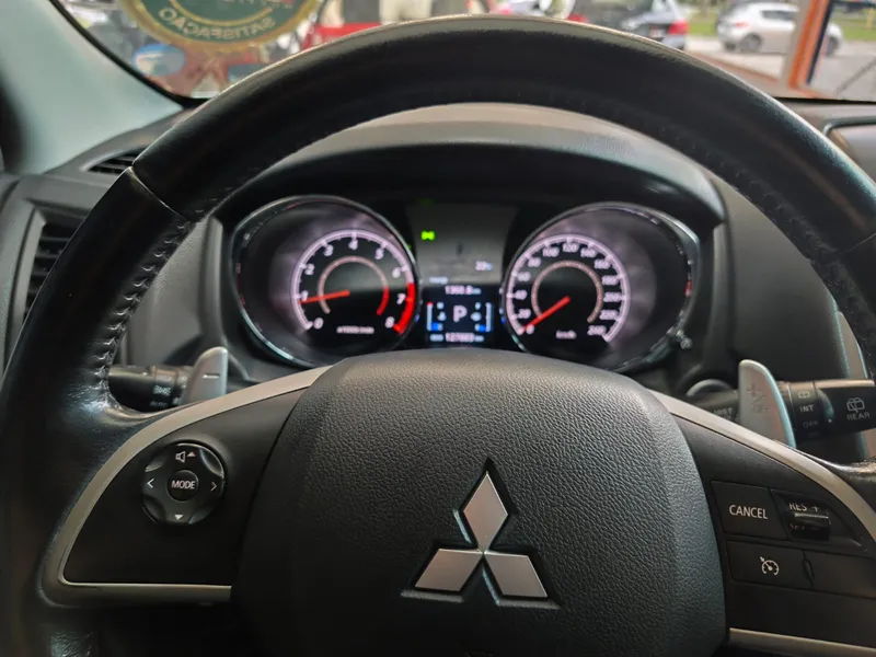 Mitsubishi ASX Branco