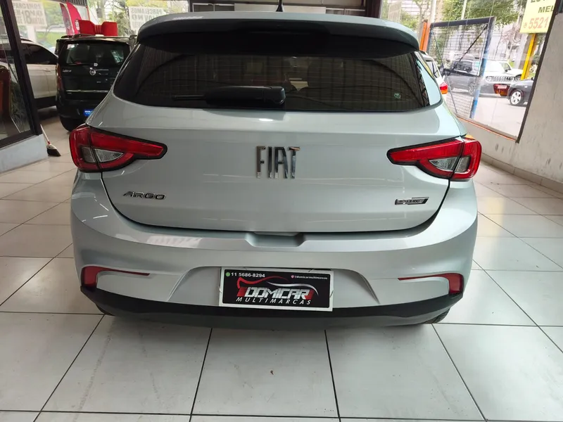 Fiat Argo Prata
