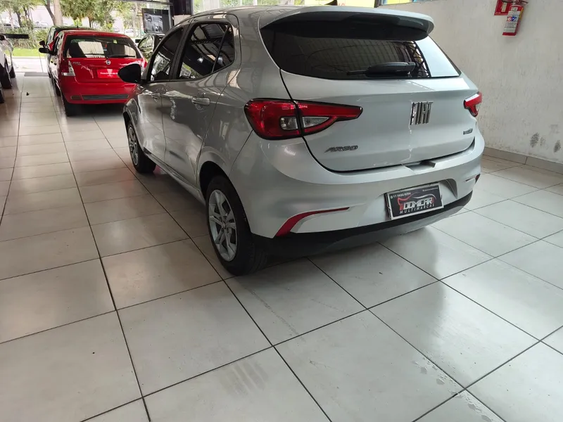 Fiat Argo Prata