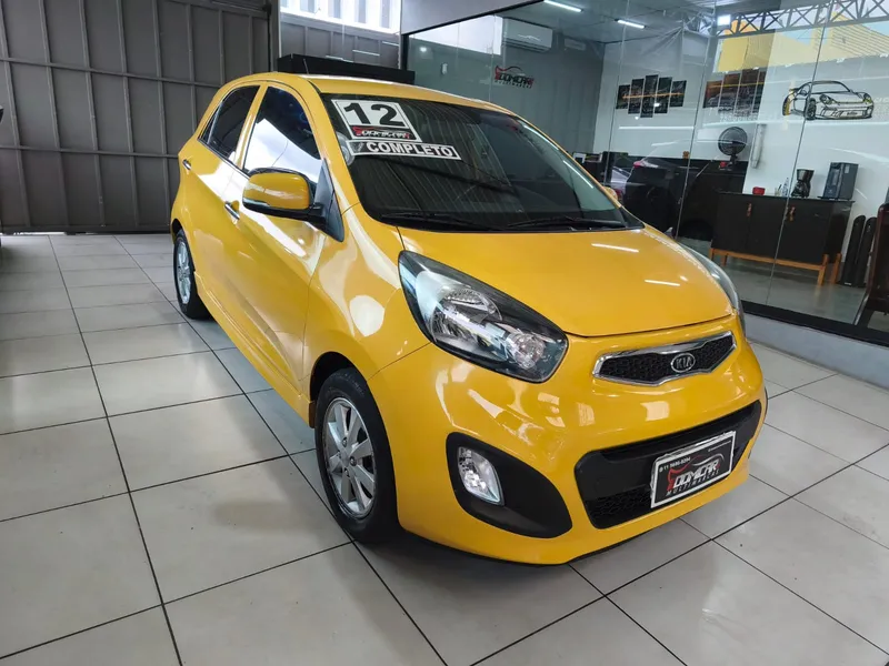 Kia Picanto Amarelo