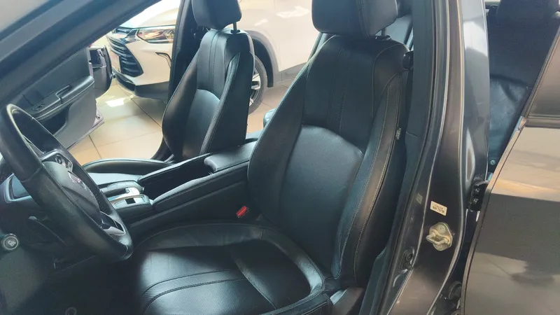 Honda Civic Sedan Cinza