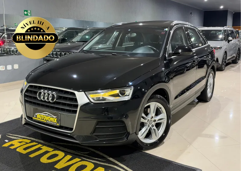 Audi Q3 Preto