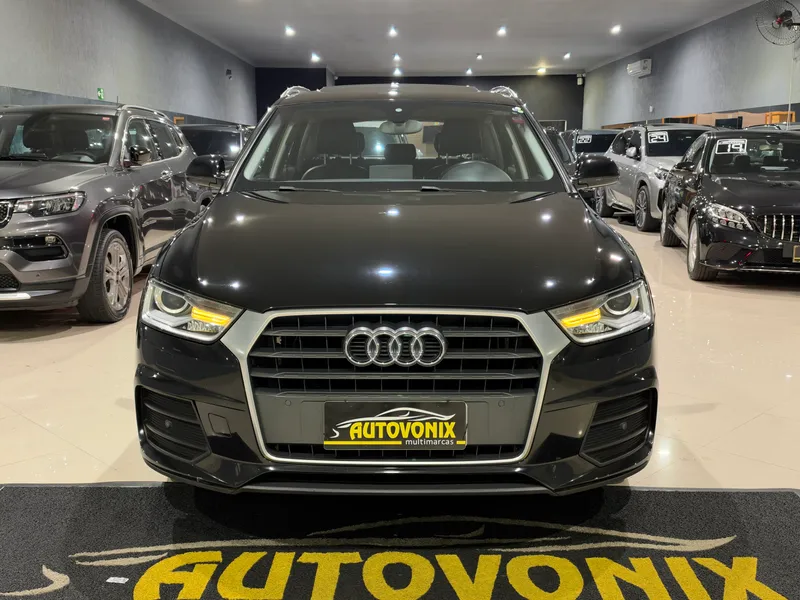 Audi Q3 Preto