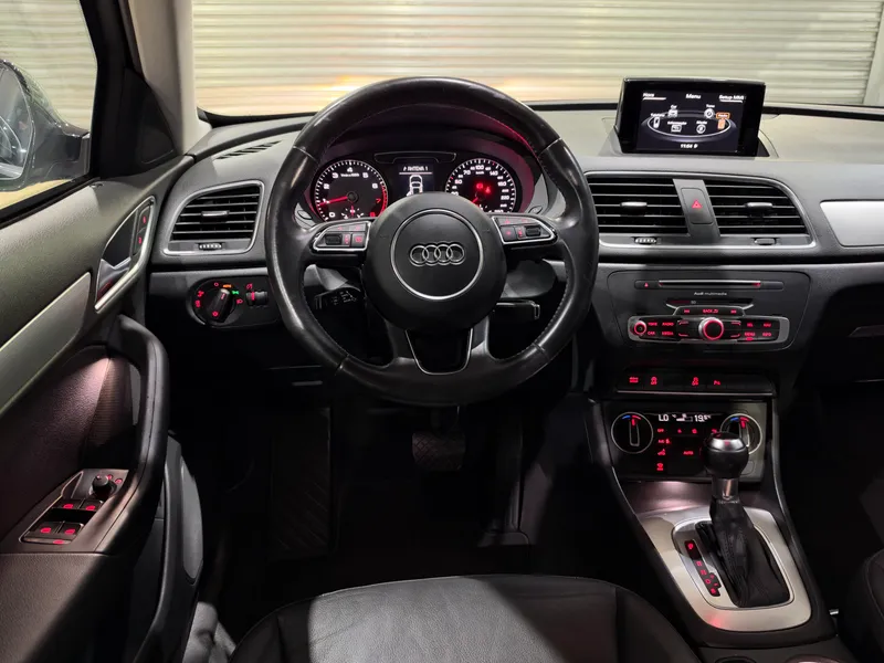 Audi Q3 Preto