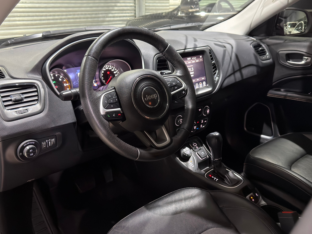 Jeep Compass Cinza