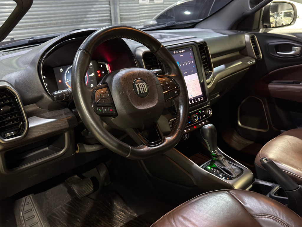 Fiat Toro Marrom