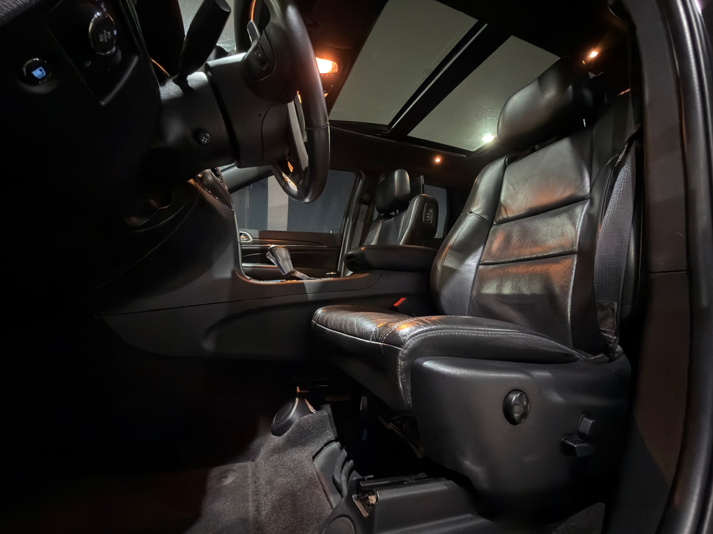 Jeep Grand Cherokee Preto